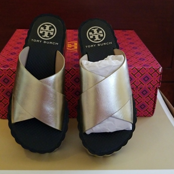 tory burch scallop wedge